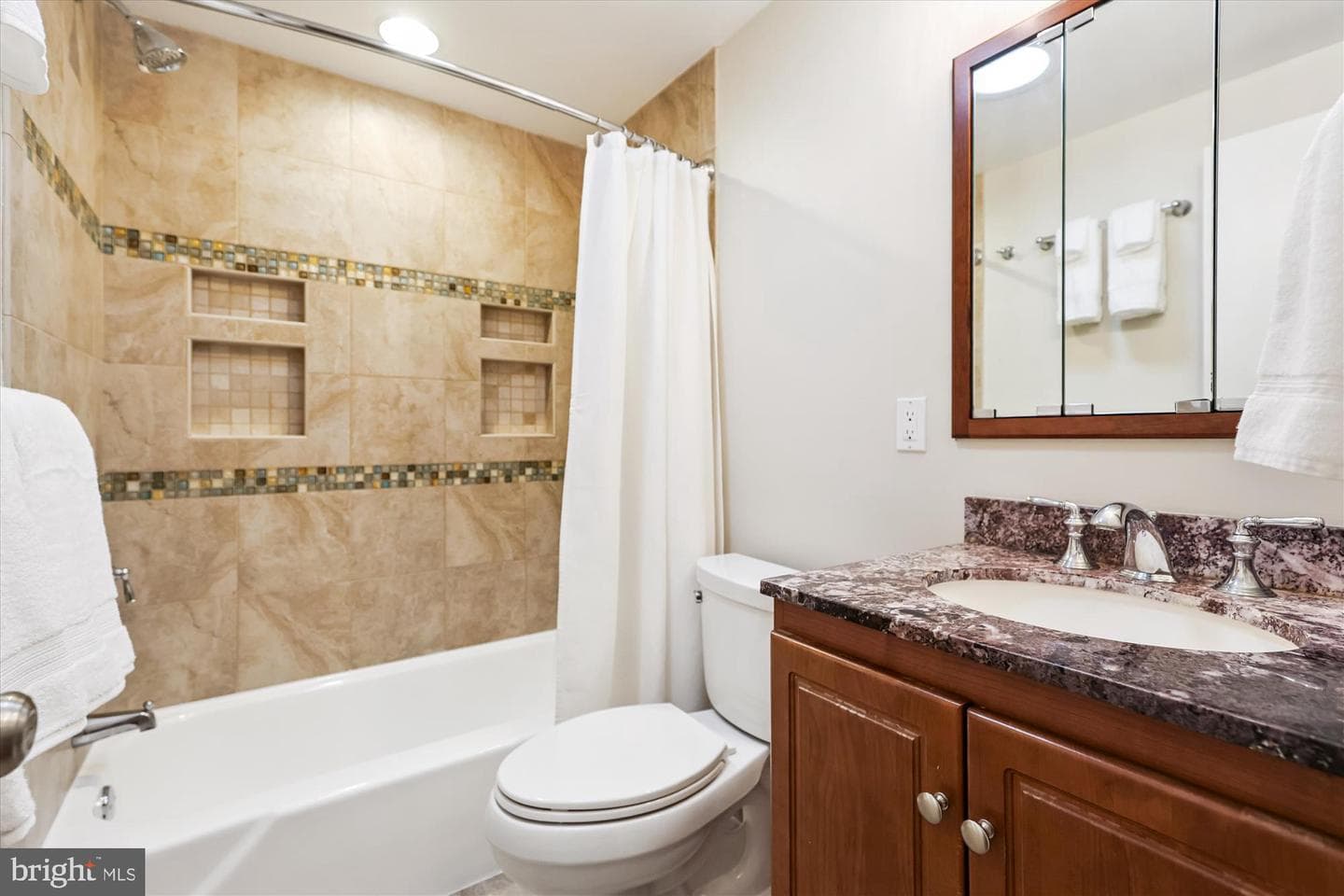 8221 Captain Hawkins Court photo 43