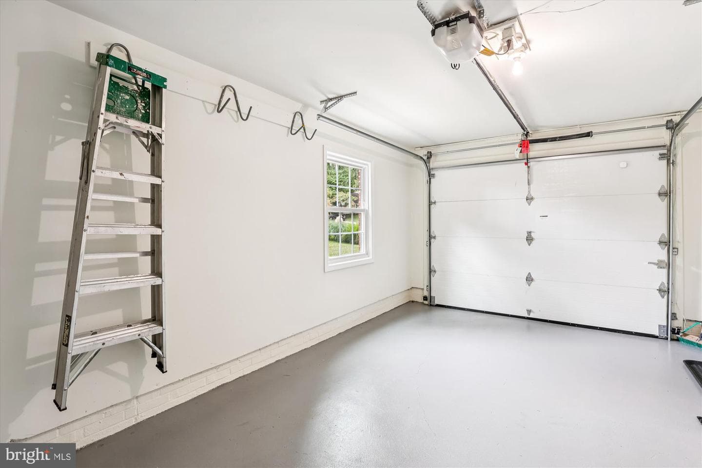 8221 Captain Hawkins Court photo 69