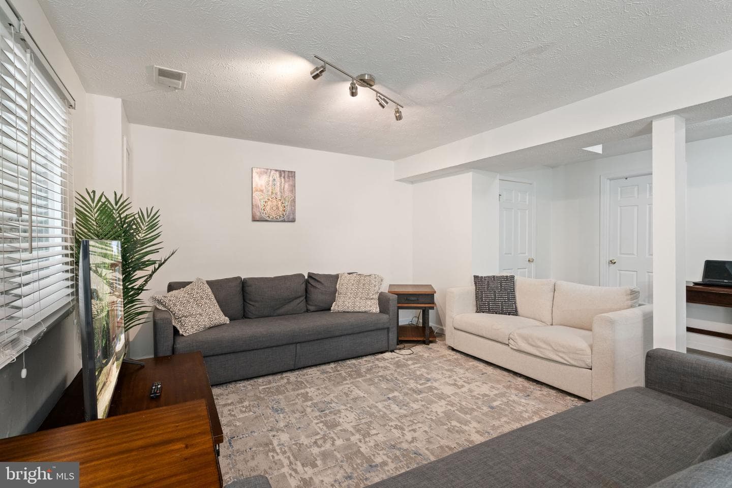 8914 Gutman Court photo 33