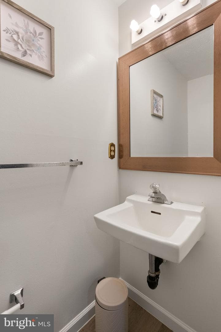 8914 Gutman Court photo 39