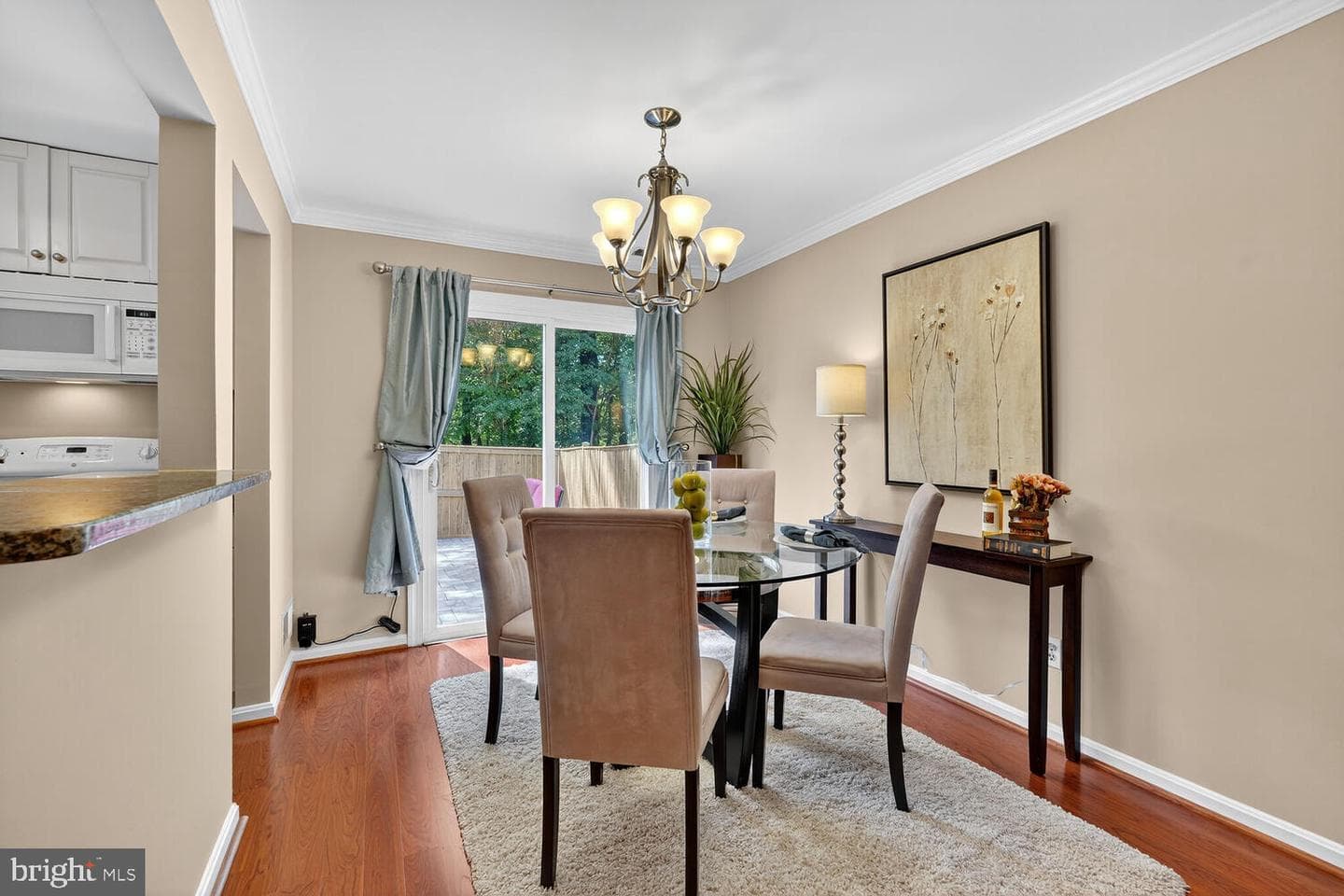6047 Sweet Oak Court photo 4