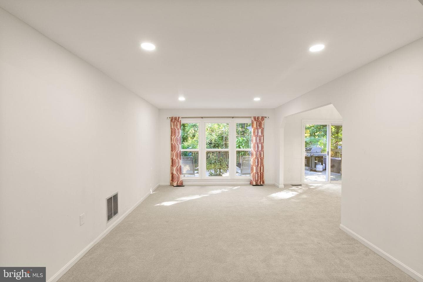 5305 Hexagon Place photo 13