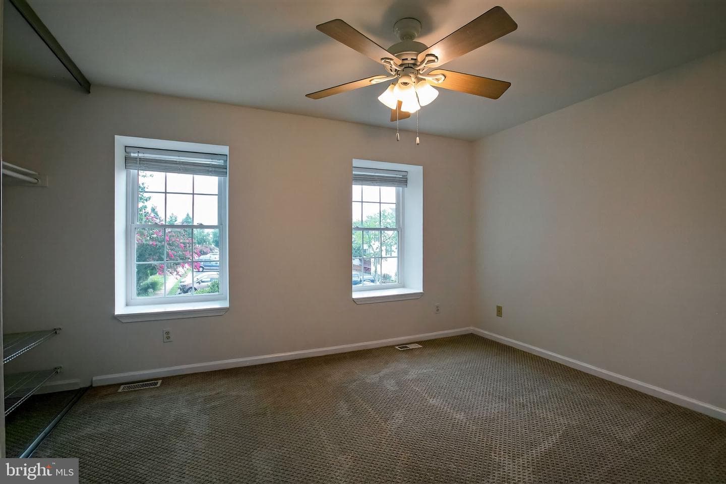 8530 Southlawn Court photo 10