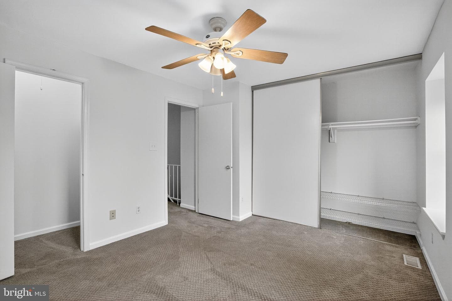 8530 Southlawn Court photo 11