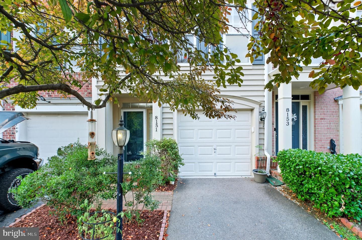 8151 Dove Cottage Court photo 2