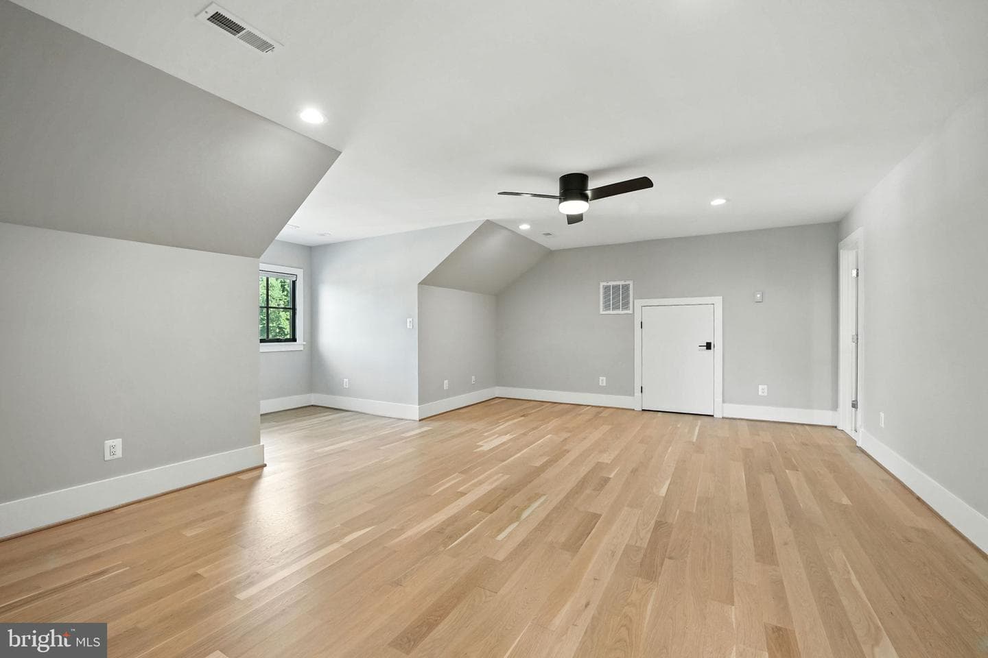 1623 Dempsey Street photo 61
