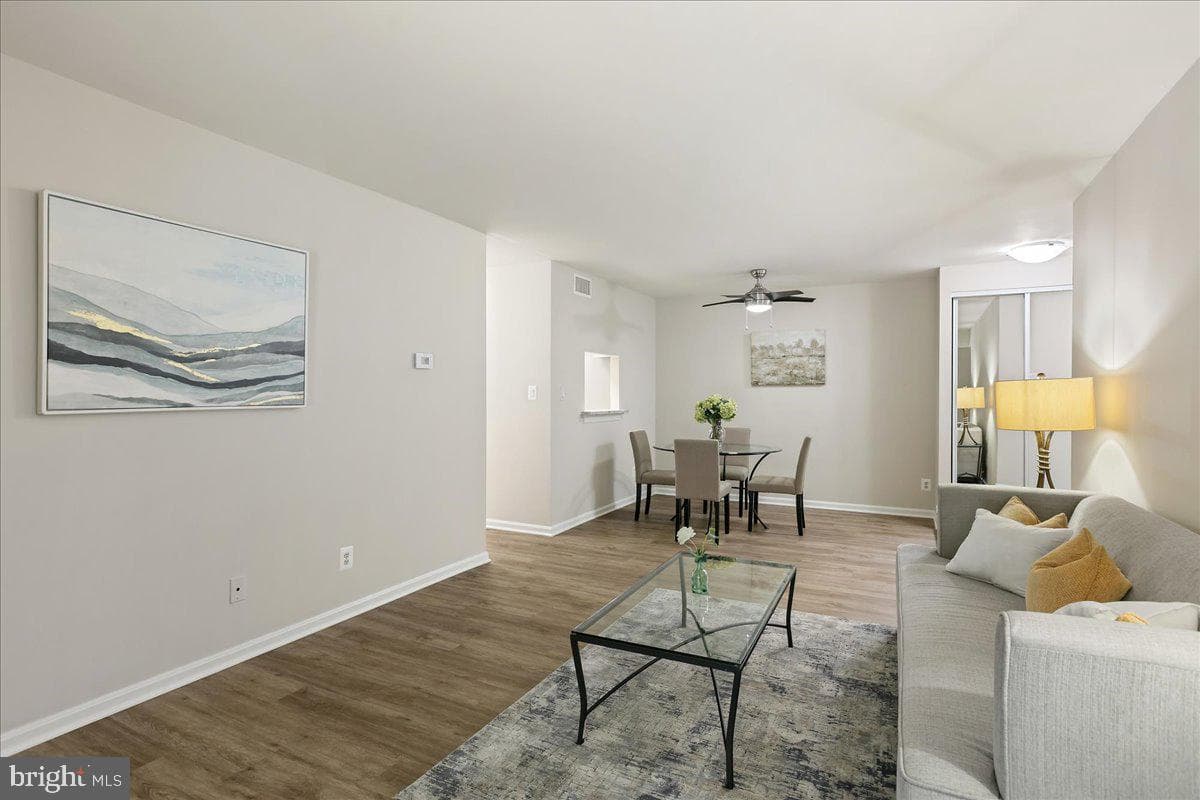 5924 Cove Landing Road #301 photo 10