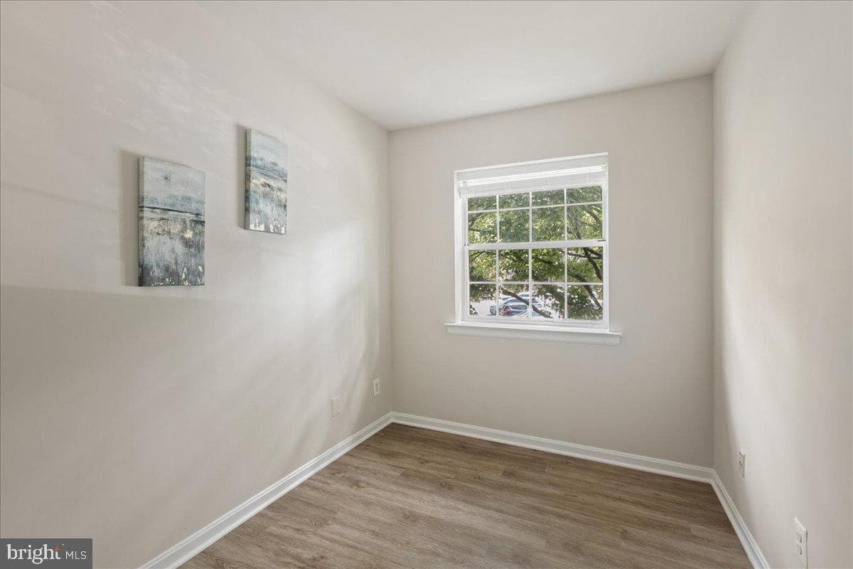5924 Cove Landing Road #301 photo 12