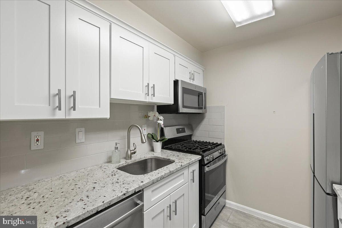 5924 Cove Landing Road #301 photo 2