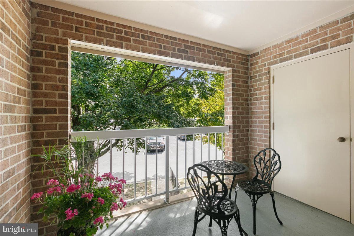 5924 Cove Landing Road #301 photo 5