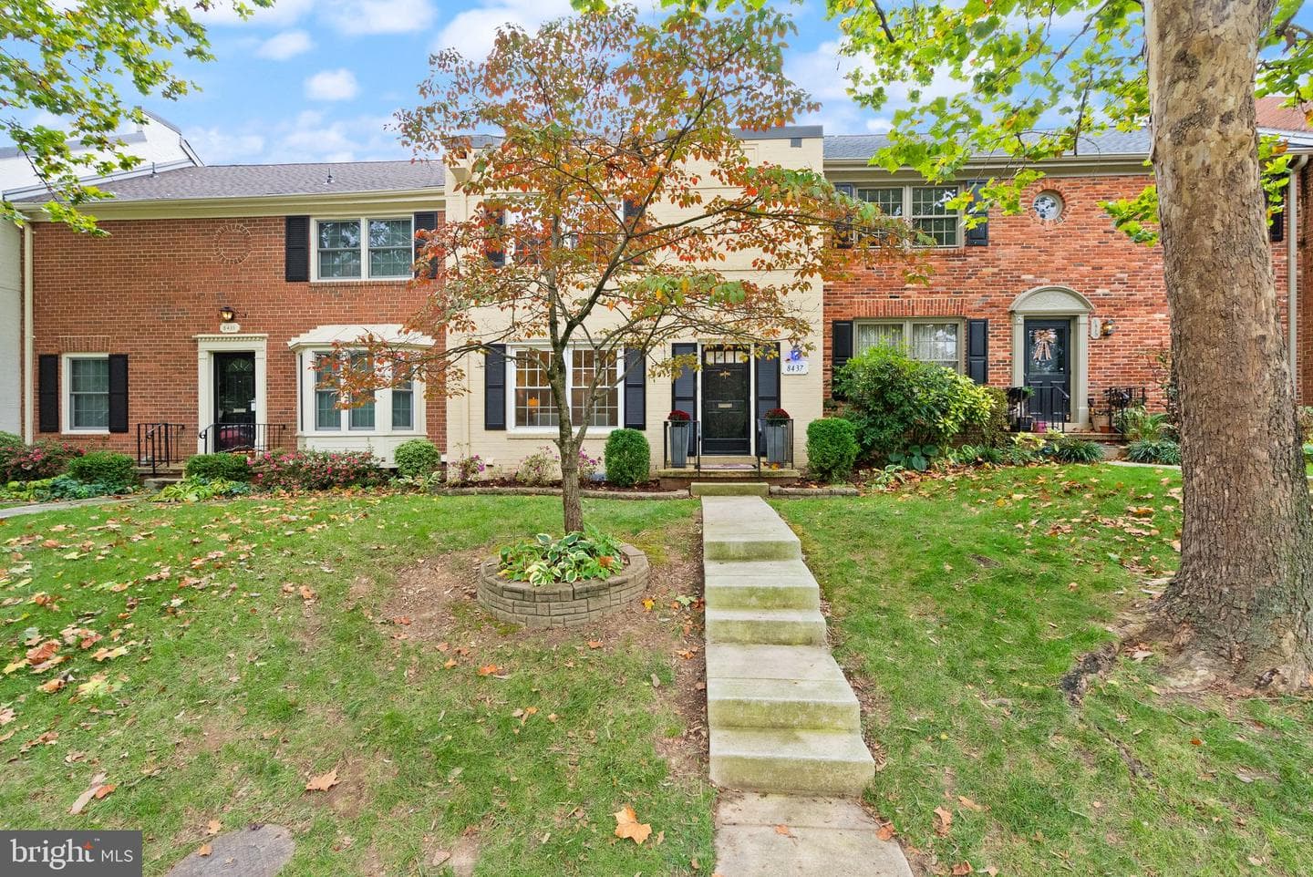 8437 Forrester Boulevard photo 2