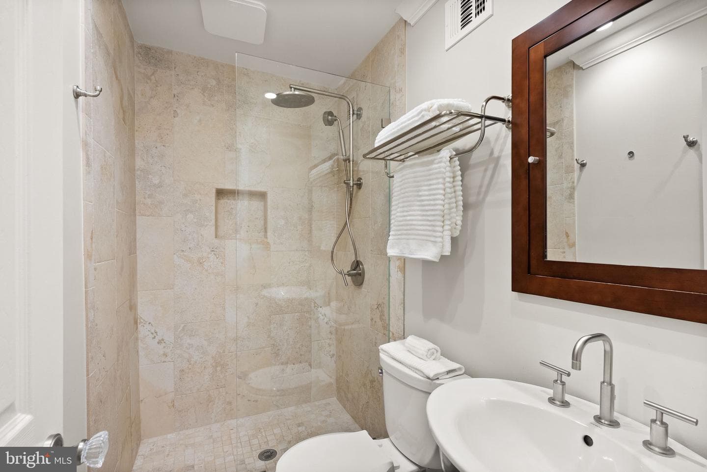 8437 Forrester Boulevard photo 23