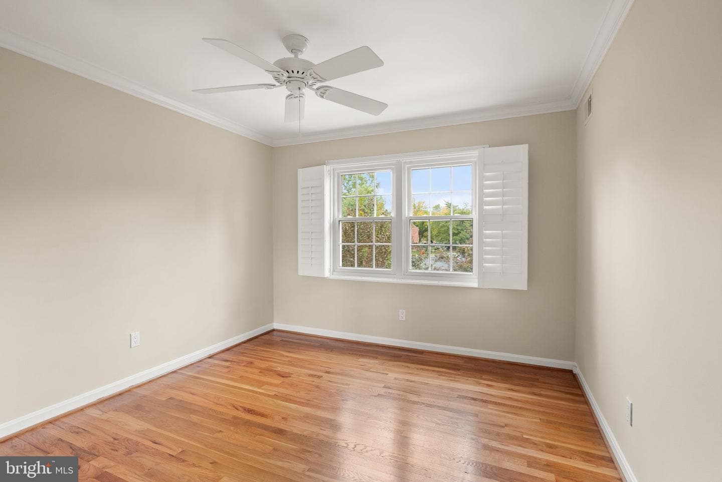 8437 Forrester Boulevard photo 30