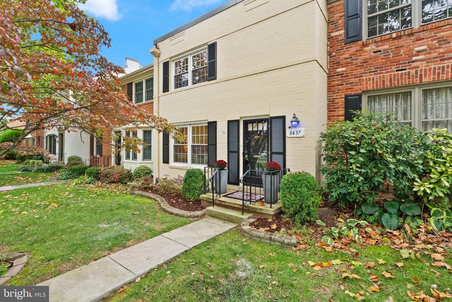 8437 Forrester Boulevard photo 4