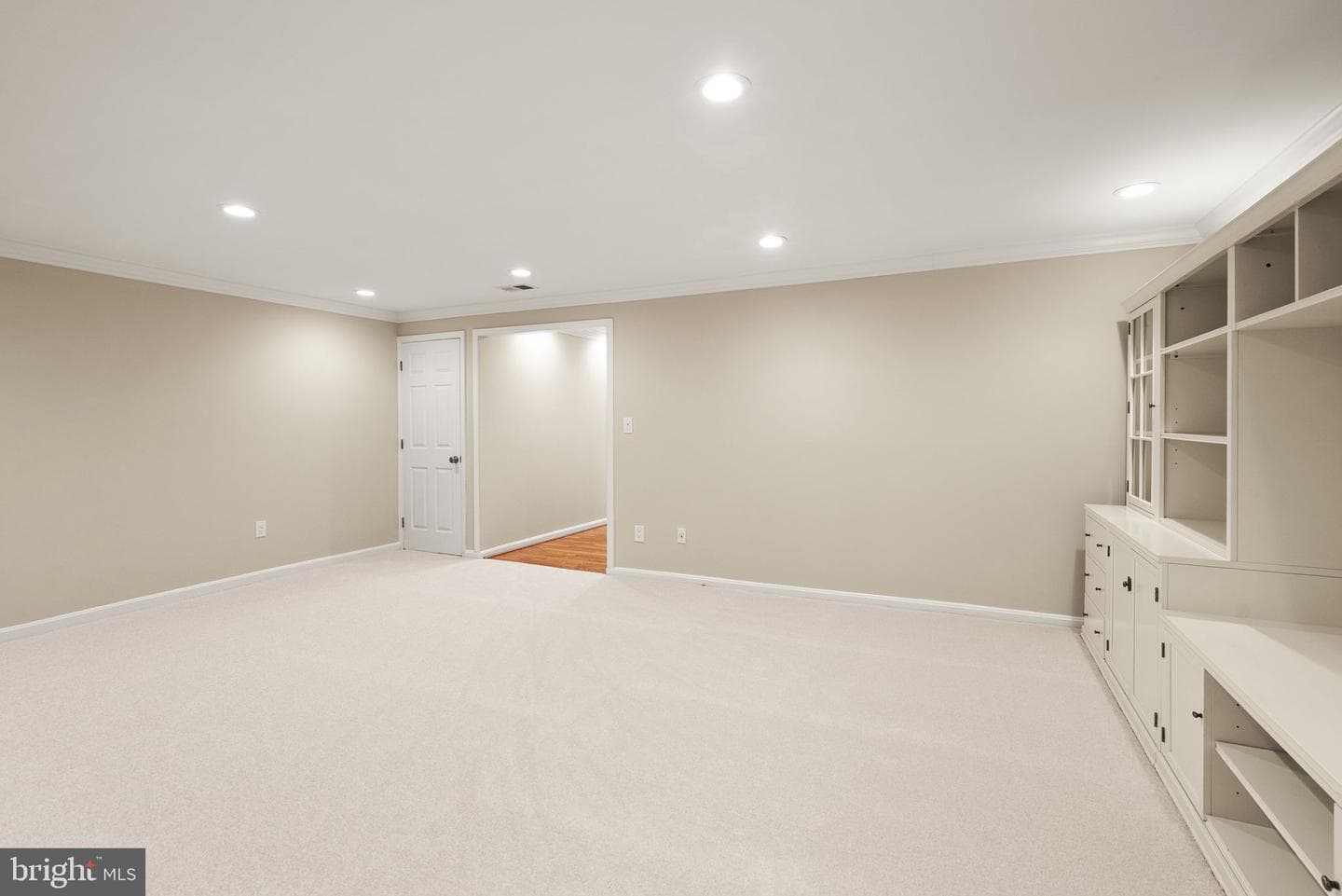 8437 Forrester Boulevard photo 42