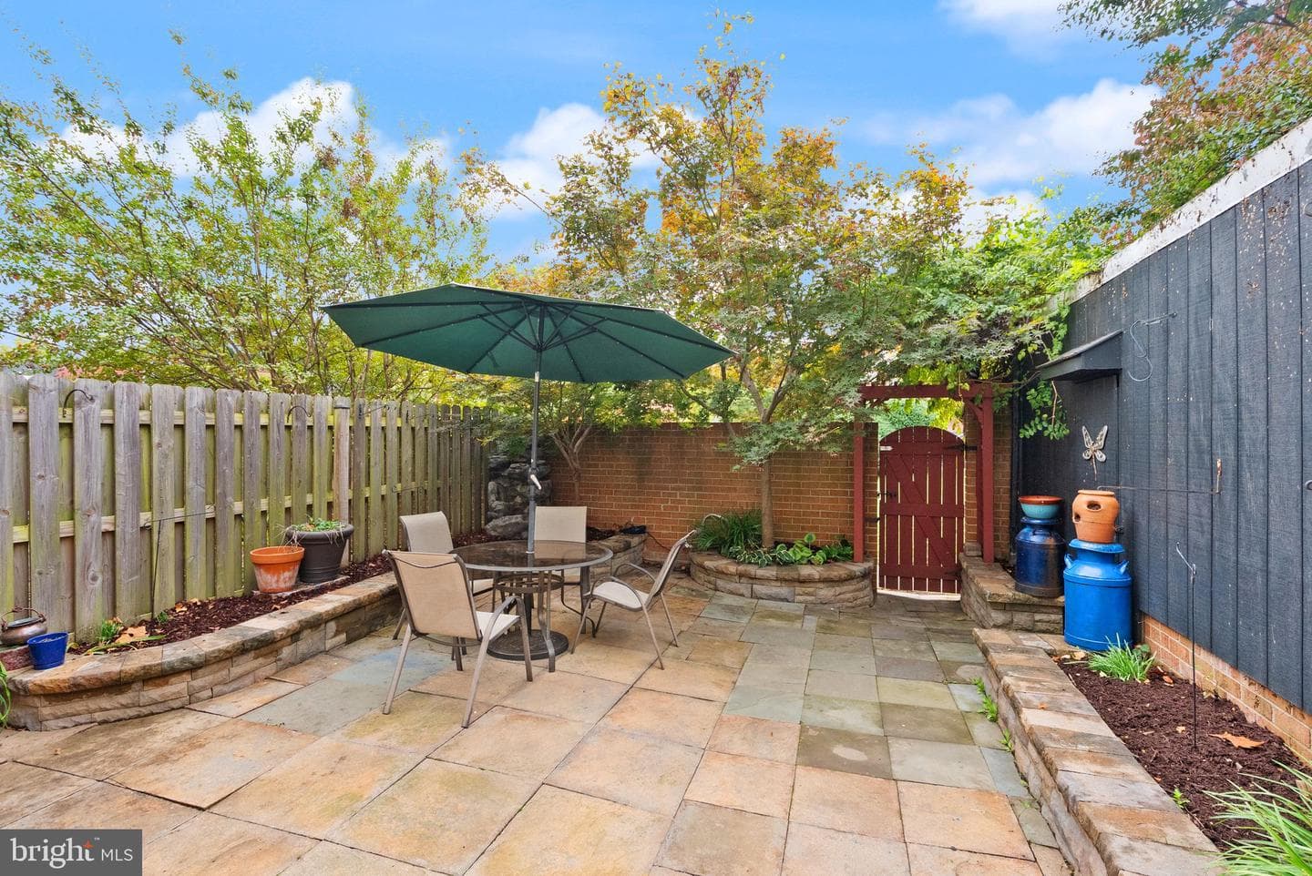 8437 Forrester Boulevard photo 45