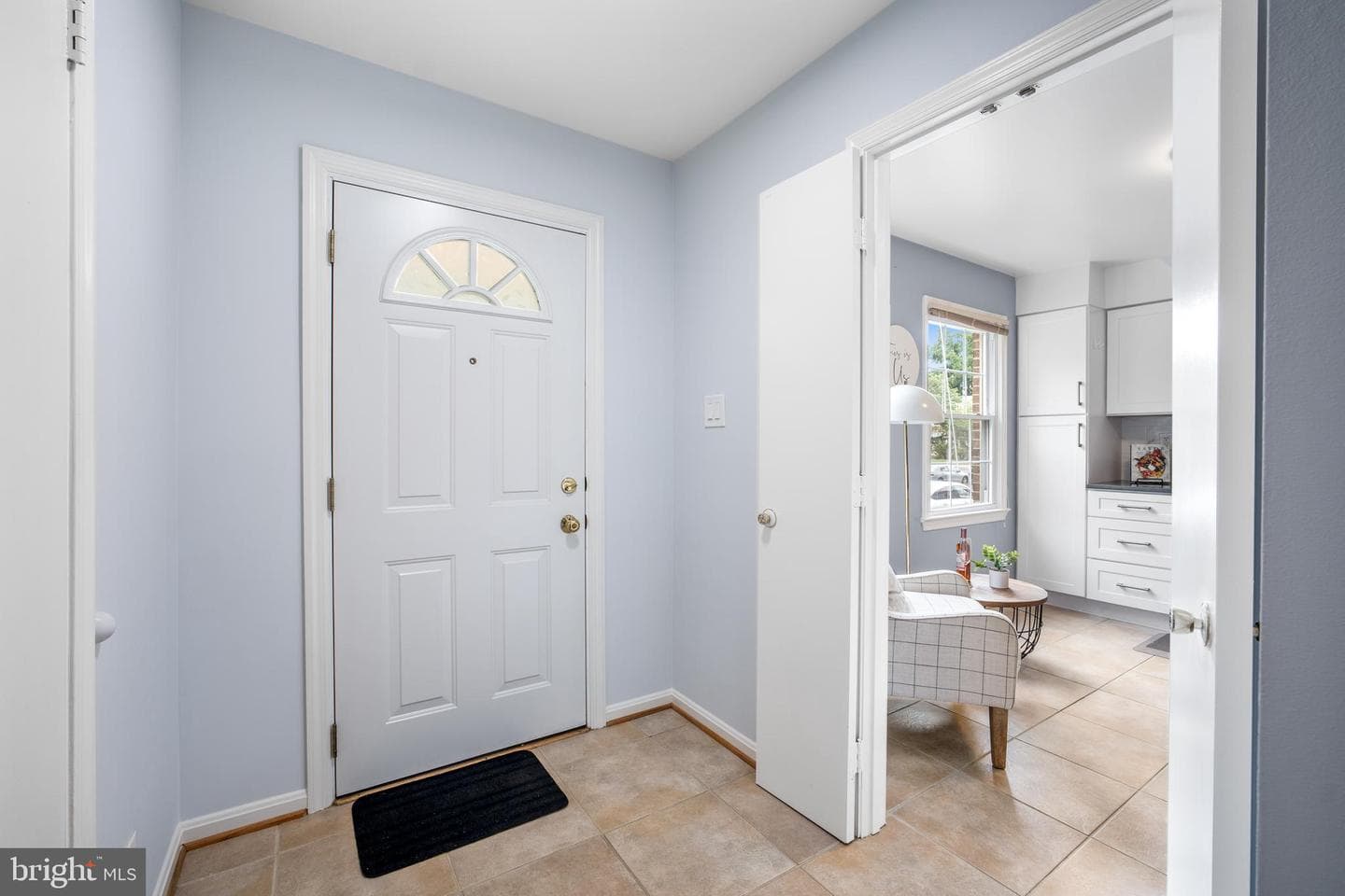 2992 Covington Street photo 5
