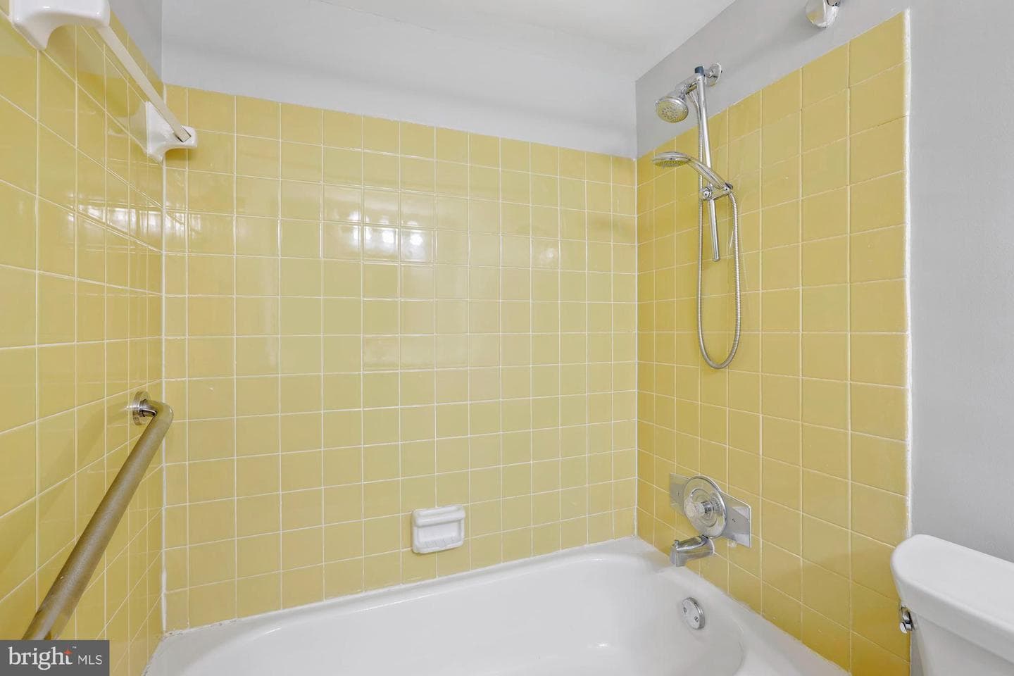 1645 Parkcrest Circle #200 photo 14