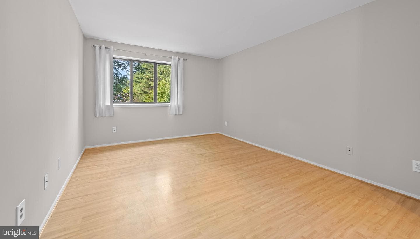 1645 Parkcrest Circle #200 photo 19