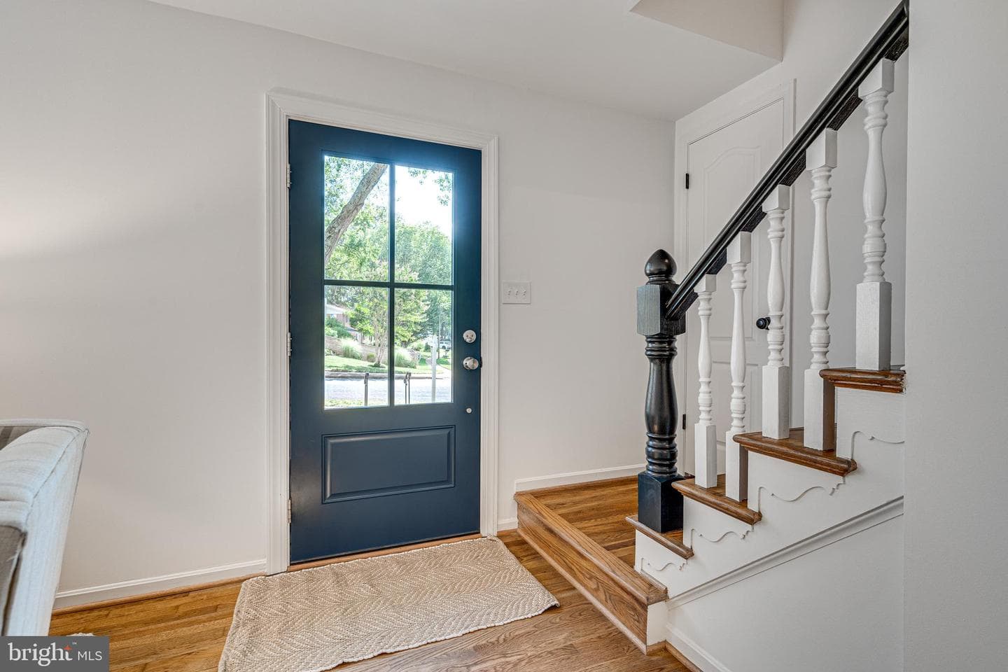 5137 Richardson Drive photo 4