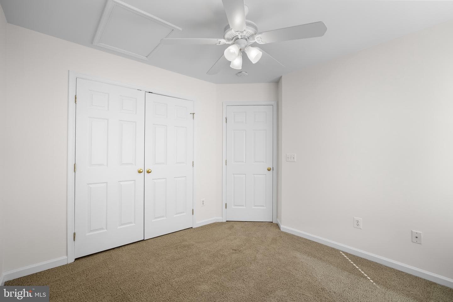 4714 Hanrahan Place photo 28