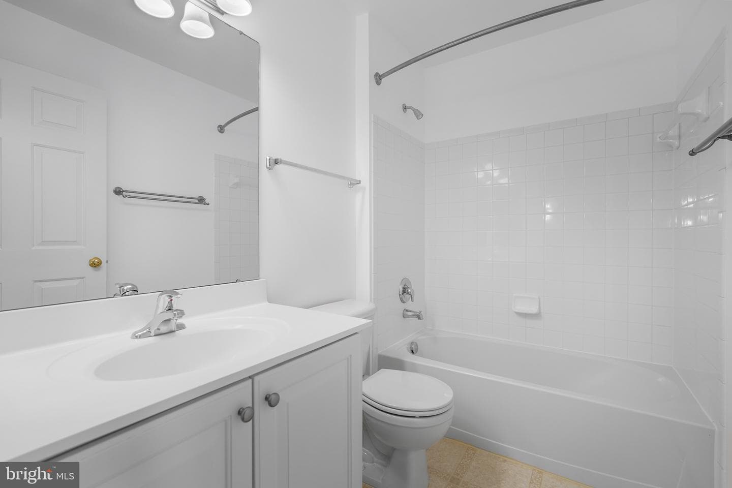 4714 Hanrahan Place photo 34