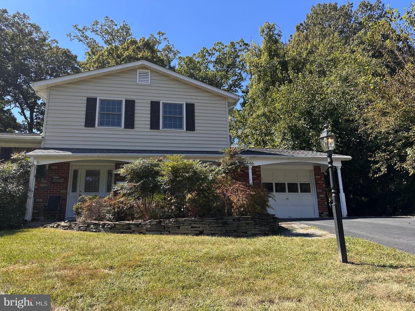 4314 Selkirk Drive photo 1