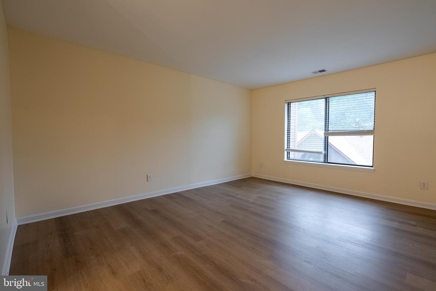 2820 Lee Oaks Place #302 photo 15