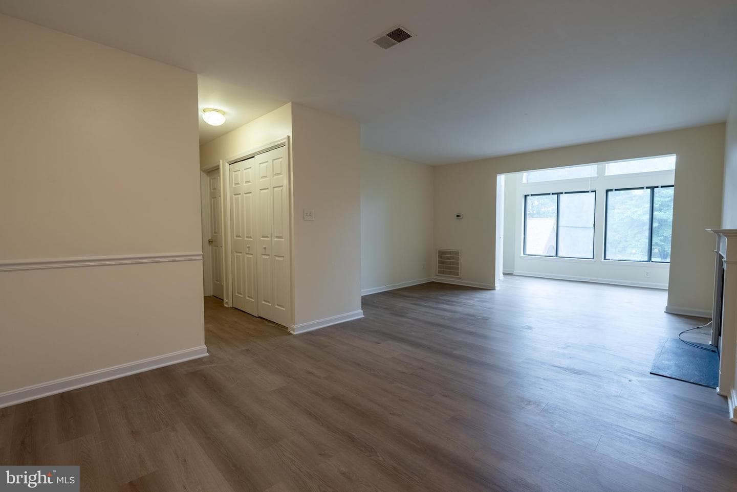 2820 Lee Oaks Place #302 photo 9
