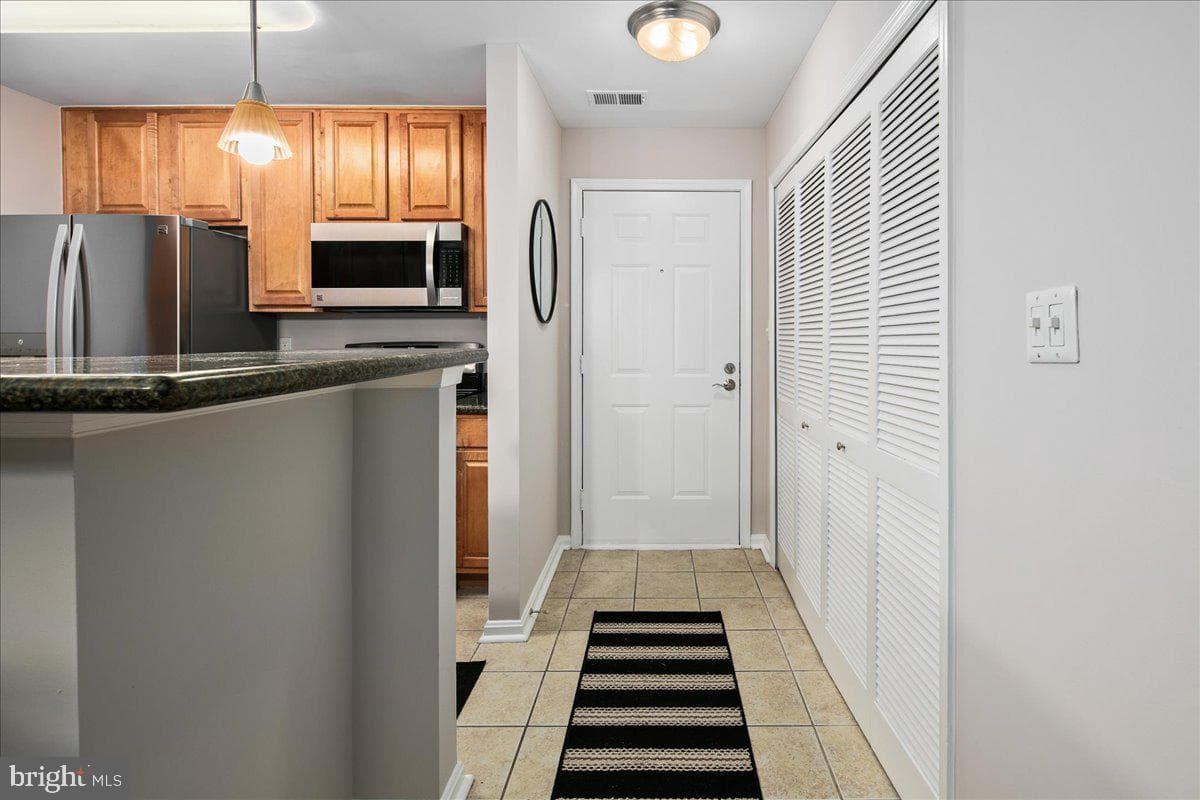 3178 Summit Square Drive #3-C11 photo 2