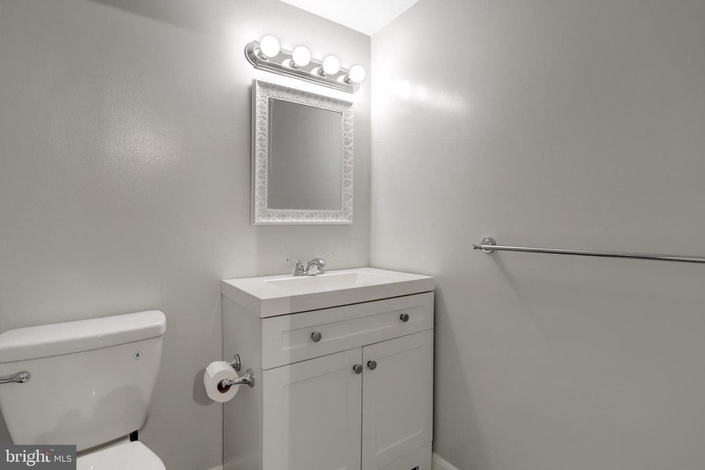 6141 Leesburg Pike #202 photo 11