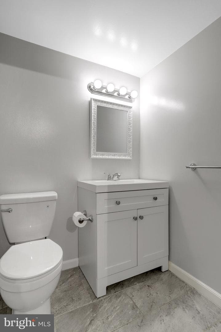 6141 Leesburg Pike #202 photo 12