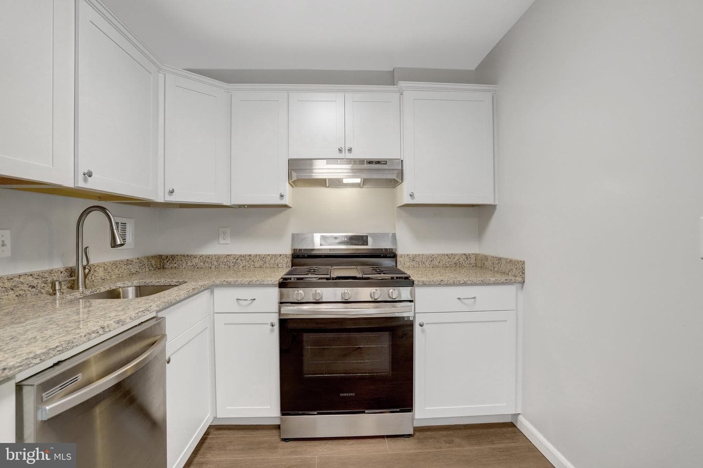 6141 Leesburg Pike #202 photo 8