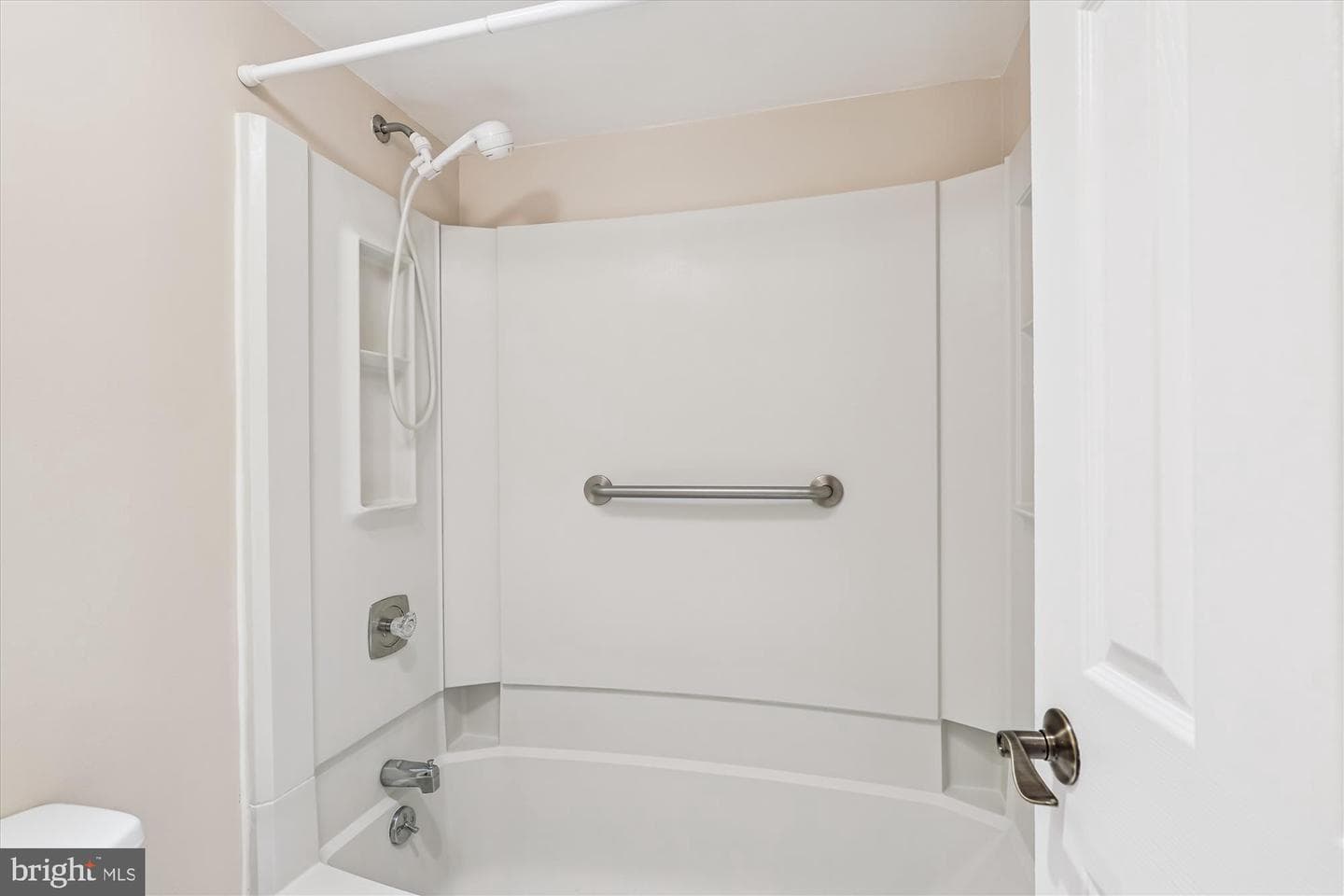 5901 Mount Eagle Drive #516 photo 25