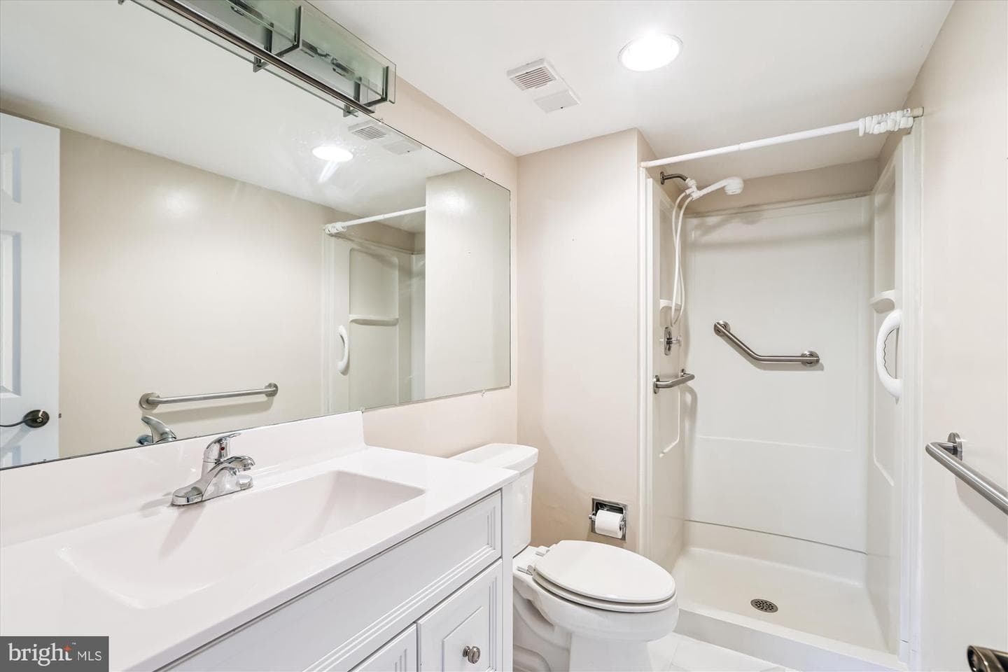 5901 Mount Eagle Drive #516 photo 31