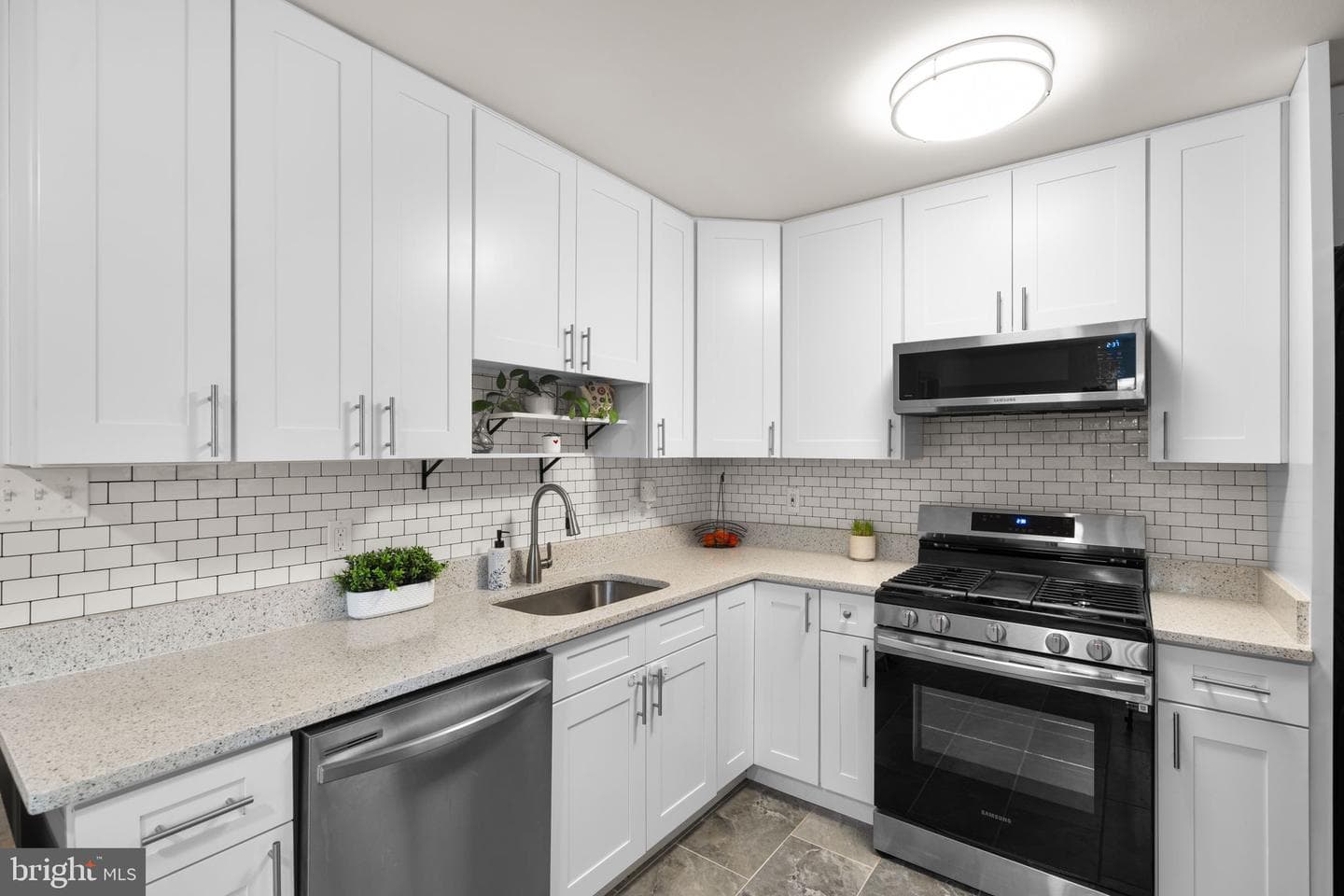 4821 Lawrence Street photo 12