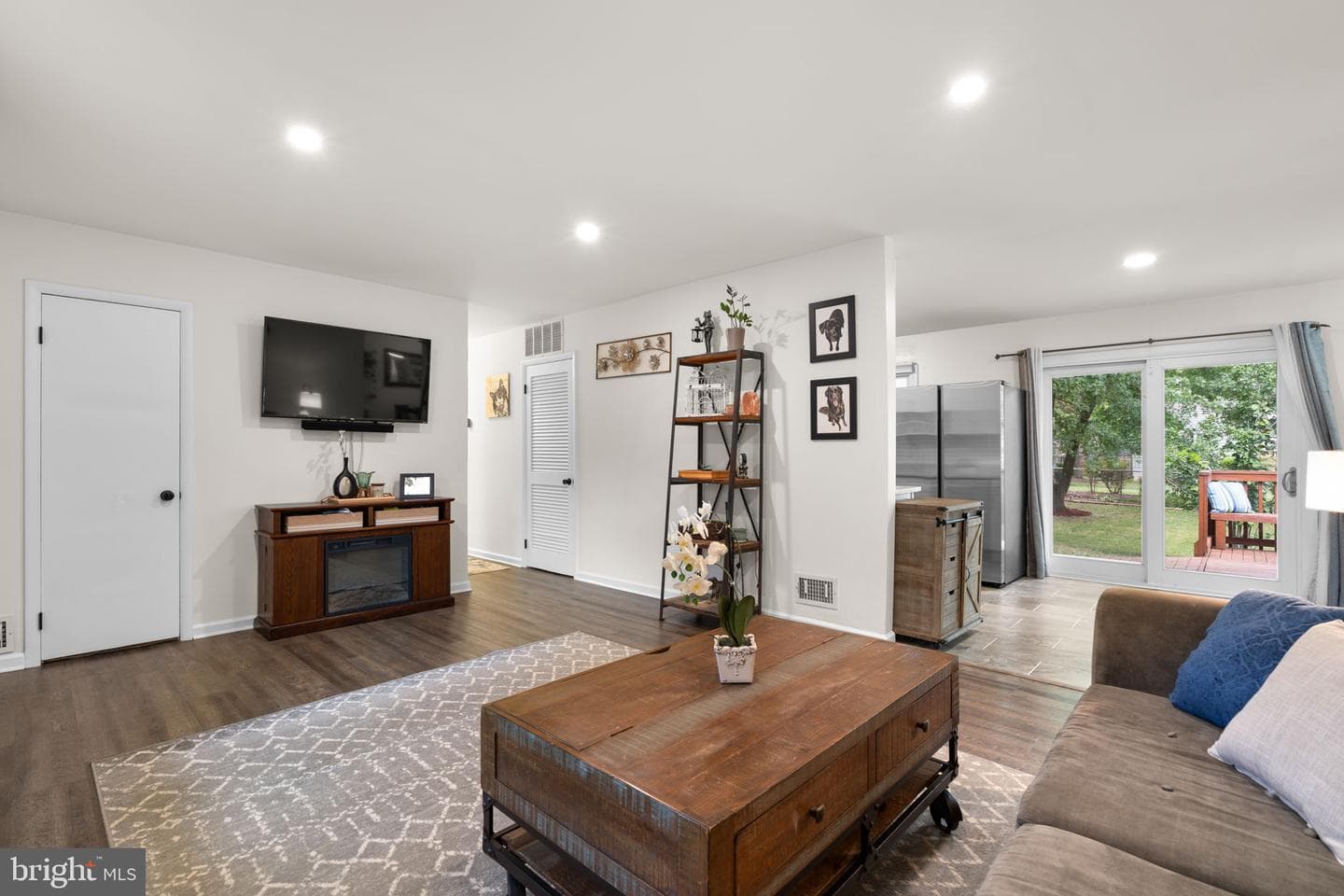 4821 Lawrence Street photo 17