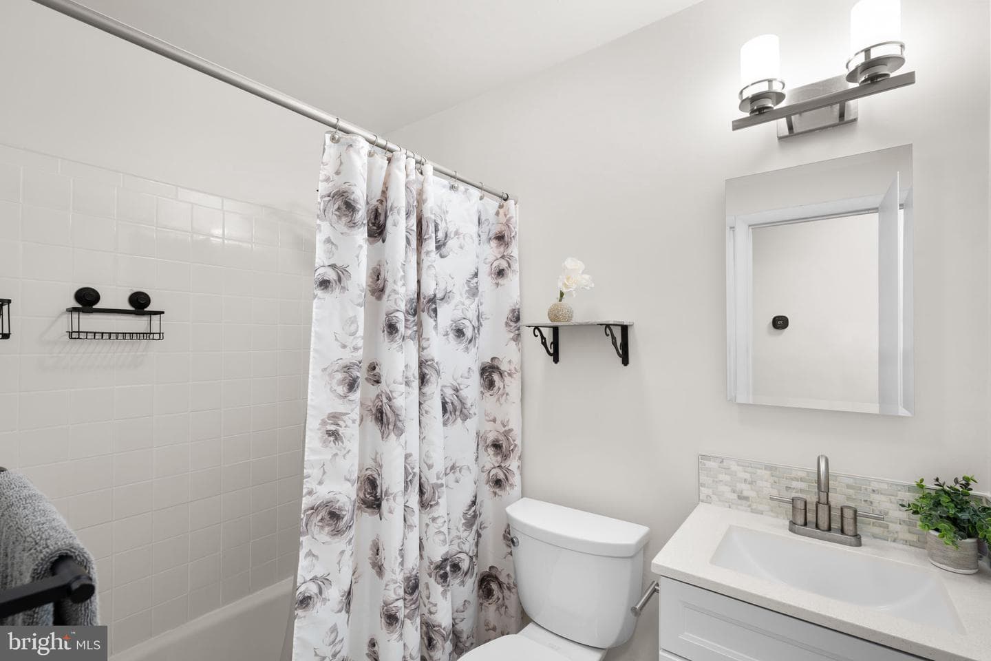 4821 Lawrence Street photo 23