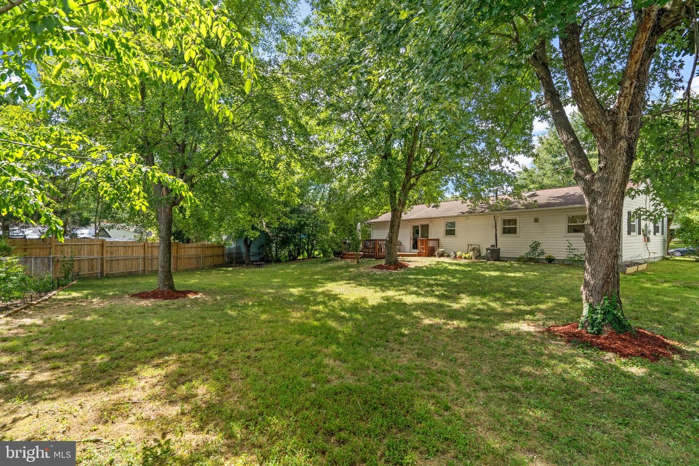 4821 Lawrence Street photo 5