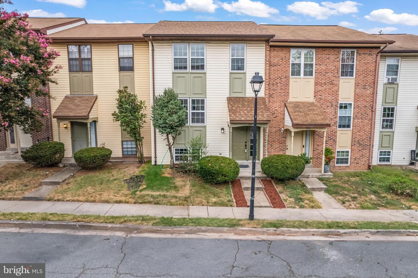 978 Branch Drive photo 4