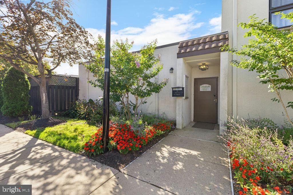 615 Center Street #t4 photo 14