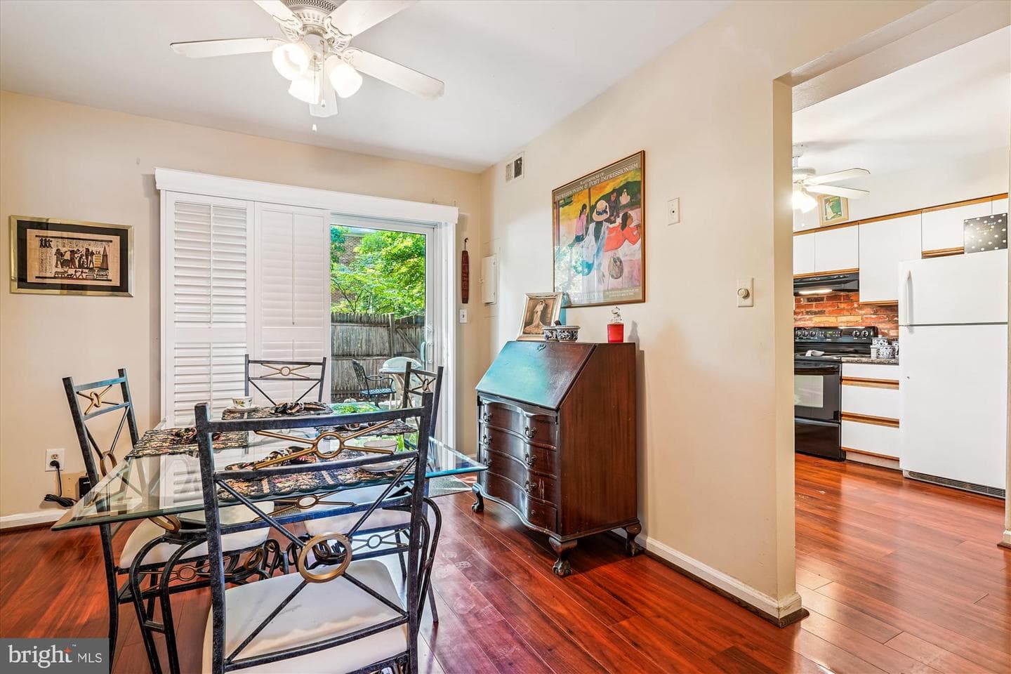8425 Penshurst Drive #595 photo 11