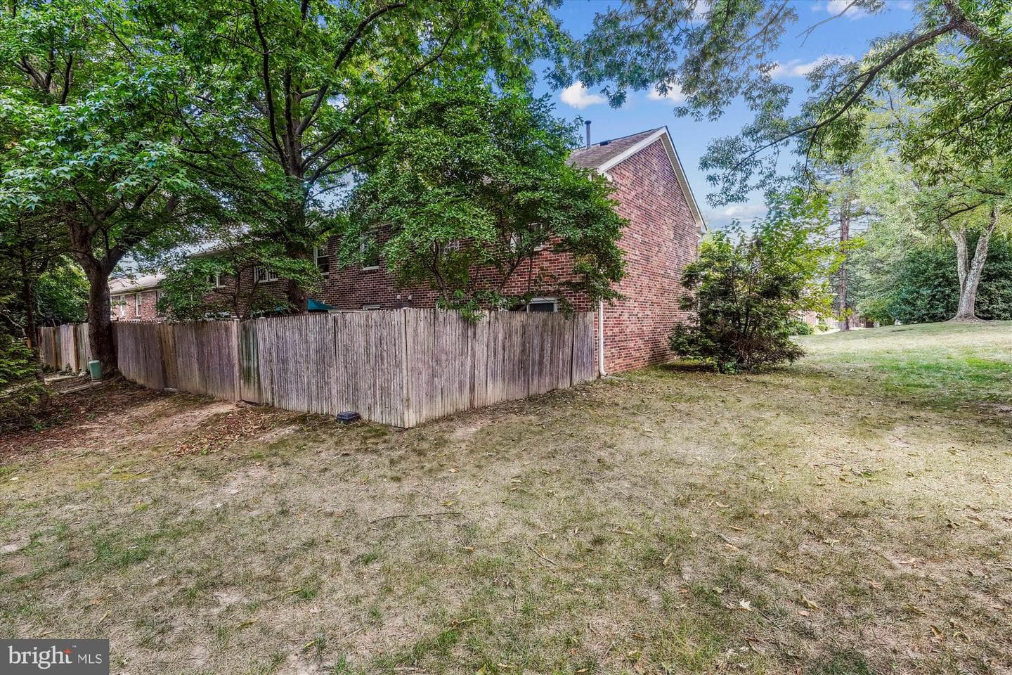 8425 Penshurst Drive #595 photo 35