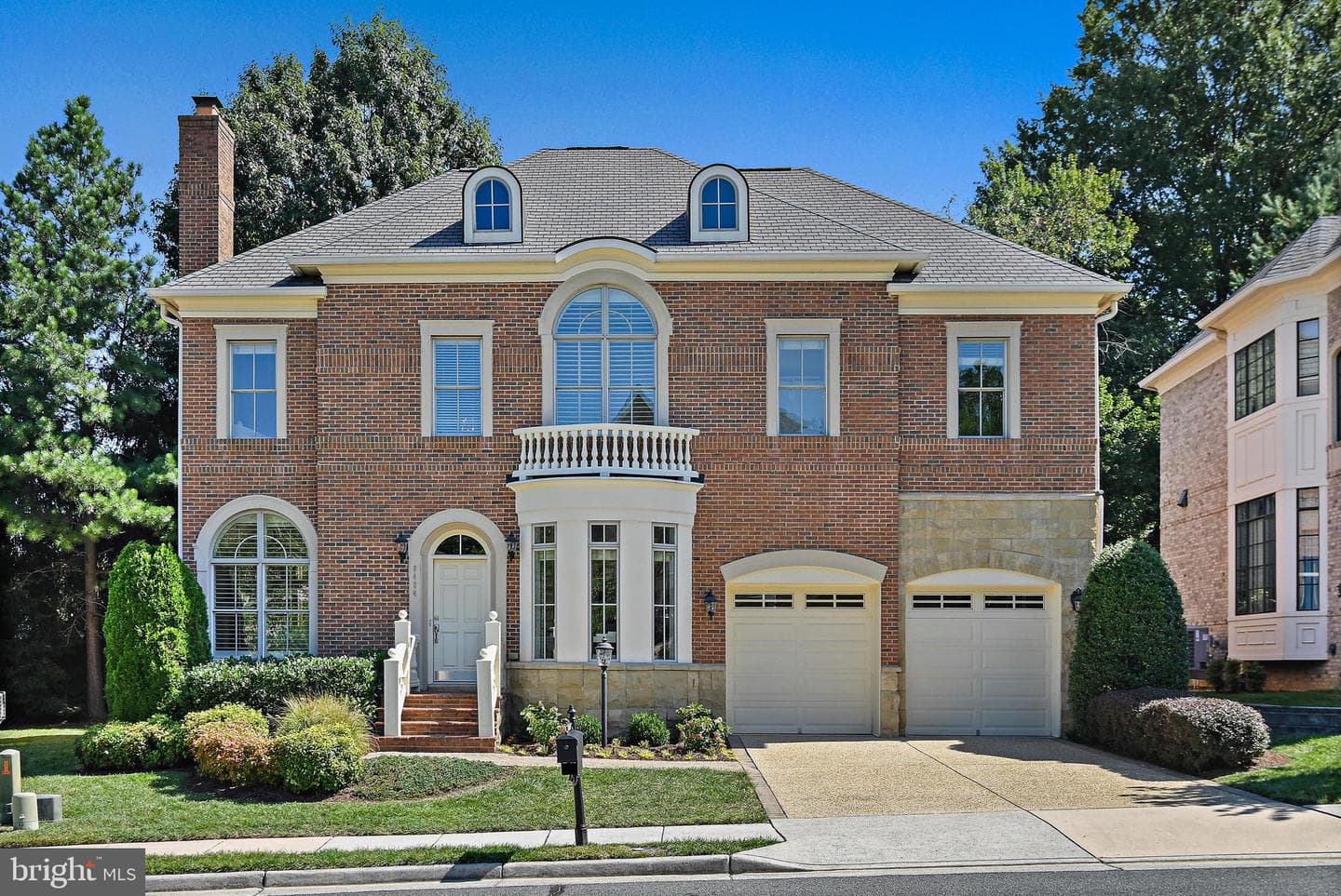 8424 Falcone Pointe Way photo 2