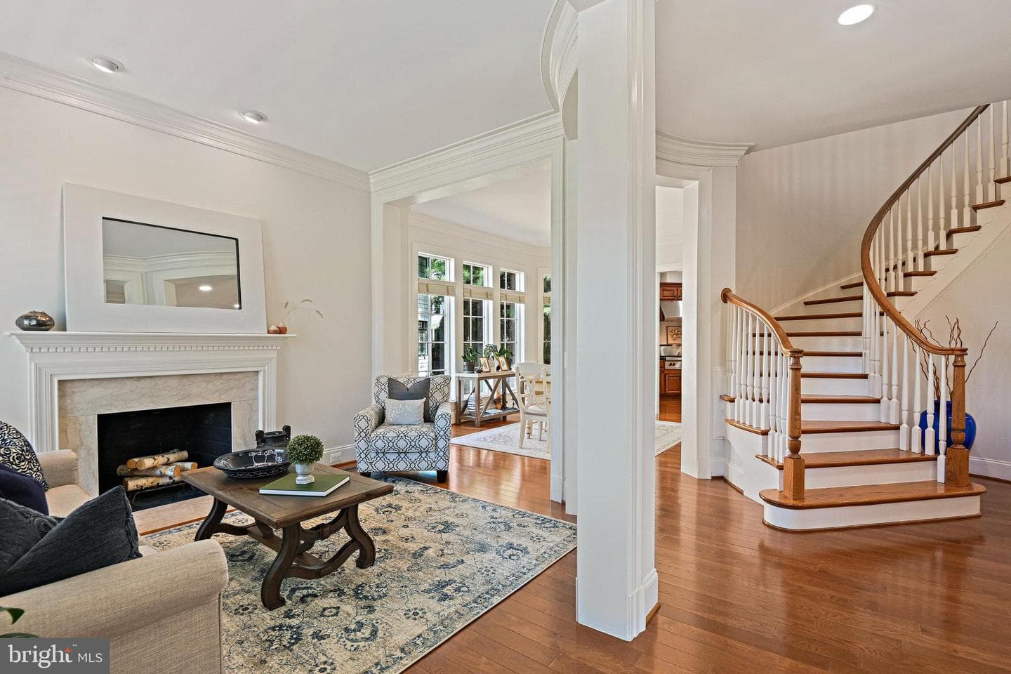 8424 Falcone Pointe Way photo 4