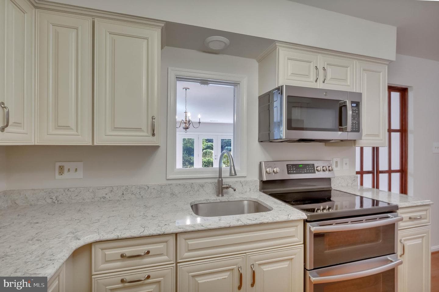 3680 Persimmon Circle photo 15