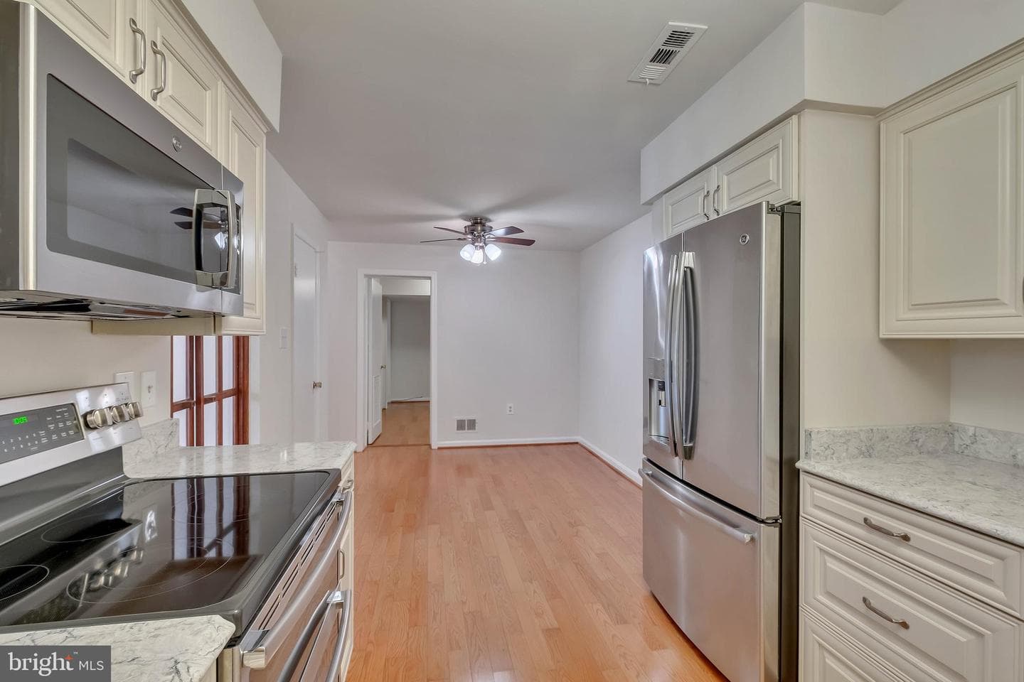3680 Persimmon Circle photo 16
