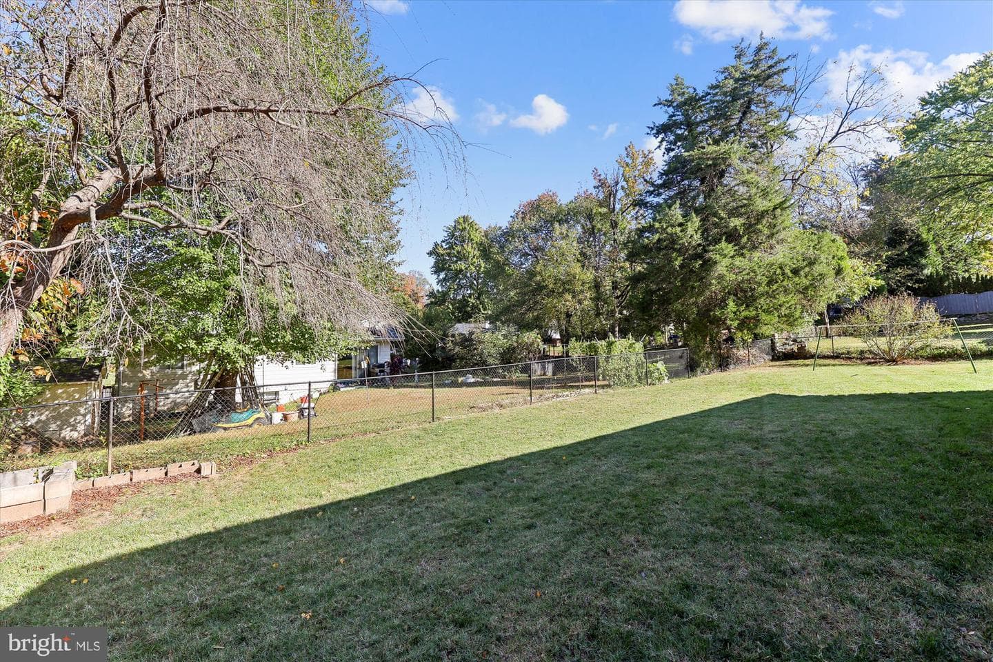 7810 College Lane photo 16