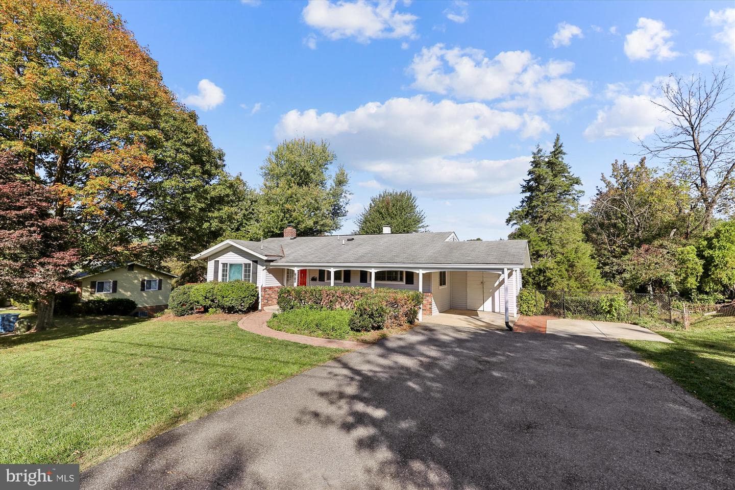7810 College Lane photo 2