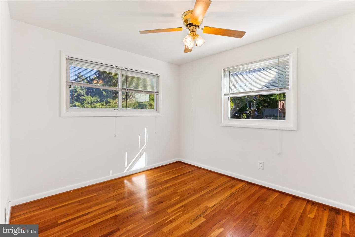 7810 College Lane photo 33